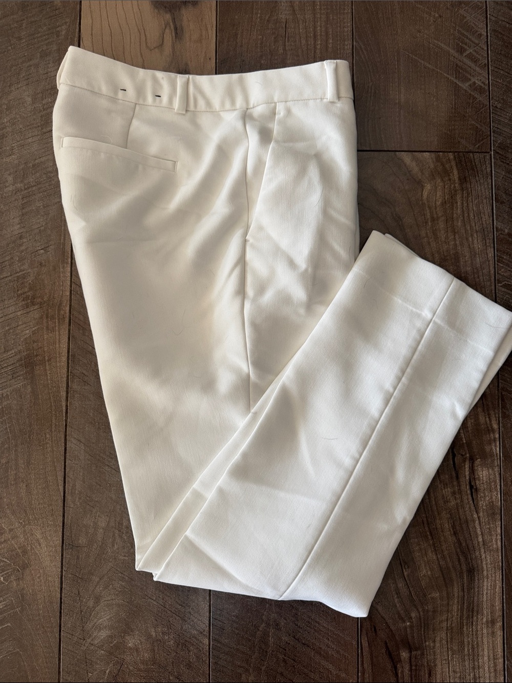Women’s White Banana Republic 
Dress Pants - Classic Tailored Fit - Ryan